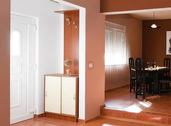 With A Parking Space - 13550 דירה